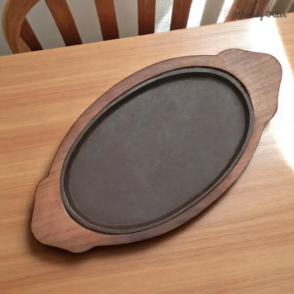 Oval Cast Iron Sizzler Plate Oval Cast Iron Sizzler Plate